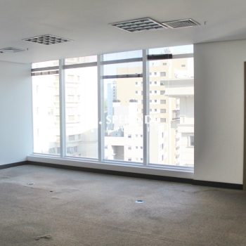 Sala para alugar com 49m², 1 vaga no bairro Três Figueiras em Porto Alegre