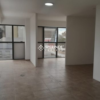 Sala para alugar com 73m², 1 vaga no bairro São Pelegrino em Caxias do Sul