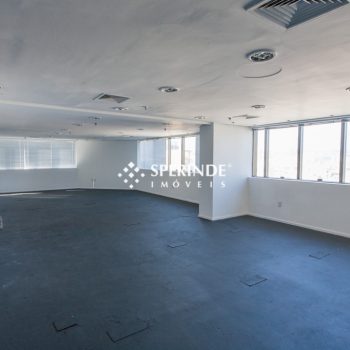 Sala para alugar com 655m², 1 vaga no bairro Cidade Baixa em Porto Alegre