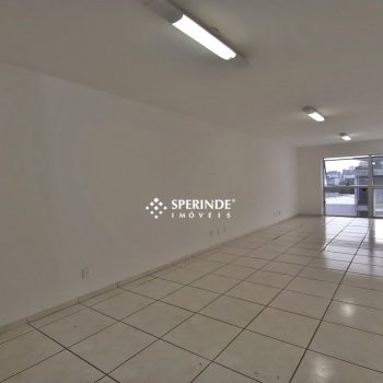 Sala para alugar com 30m², 1 vaga no bairro Menino Deus em Porto Alegre