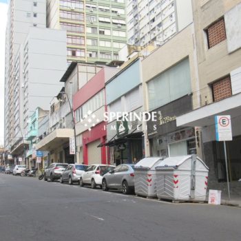 Box para alugar com 12m², 1 vaga no bairro Centro em Porto Alegre