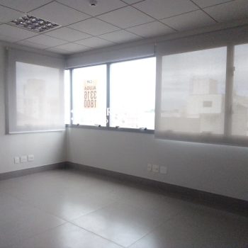 Sala para alugar com 54m² no bairro Floresta em Porto Alegre