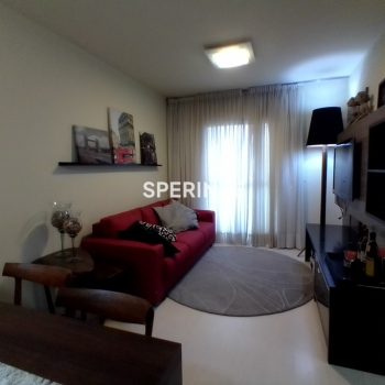 Apartamento para alugar com 64m², 2 quartos, 1 vaga no bairro Vinhedos em Caxias do Sul