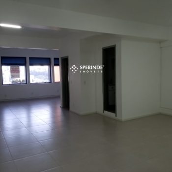 Sala para alugar com 60m² no bairro Centro em Caxias do Sul