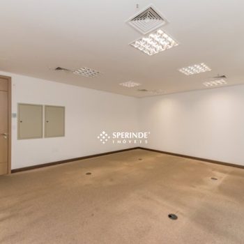 Sala para alugar com 155m², 4 vagas no bairro Petrópolis em Porto Alegre