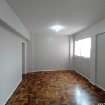 Sala para alugar com 25m² no bairro Centro em Caxias do Sul