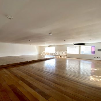 Sala para alugar com 152m² no bairro Navegantes em Porto Alegre