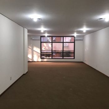 Sala para alugar com 87m² no bairro Floresta em Porto Alegre