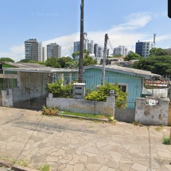 Casa para alugar com 158m², 4 quartos no bairro Vila Jardim em Porto Alegre