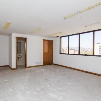 Sala para alugar com 37m² no bairro Auxiliadora em Porto Alegre