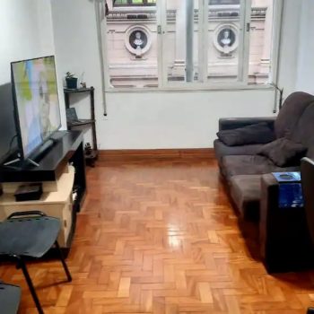 Apartamento para alugar com 51m², 1 quarto no bairro Centro em Porto Alegre