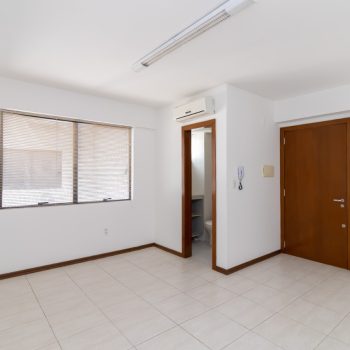 Sala para alugar com 25m² no bairro Passo d'Areia em Porto Alegre