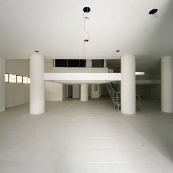 Loja para alugar com 466m² no bairro Menino Deus em Porto Alegre