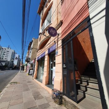 Casa Comercial para alugar com 200m², 2 quartos no bairro Independência em Porto Alegre