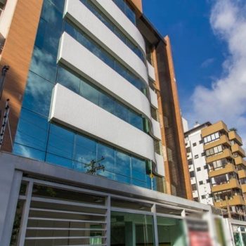 Sala para alugar com 32m² no bairro Auxiliadora em Porto Alegre