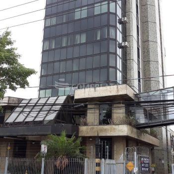 Prédio para alugar com 1.411m² no bairro Floresta em Porto Alegre