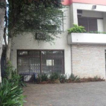 Casa para alugar com 360m², 3 quartos no bairro Moinhos de Vento em Porto Alegre