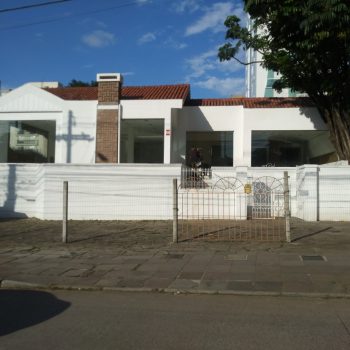 Casa para alugar com 600m², 1 quarto no bairro Três Figueiras em Porto Alegre