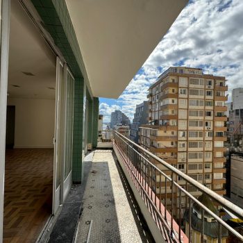 Sala para alugar com 180m² no bairro Centro em Porto Alegre