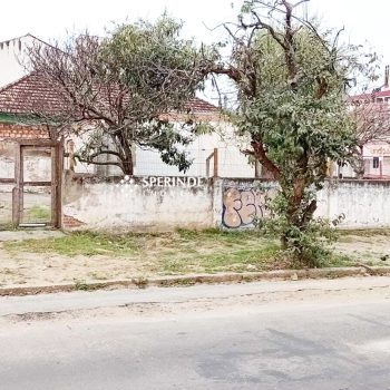 Terreno para alugar com 300m² no bairro Jardim Itu Sabará em Porto Alegre