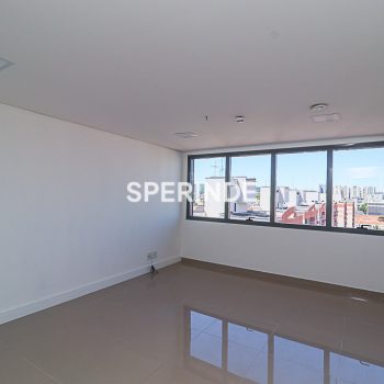 Sala para alugar com 45m², 1 vaga no bairro Cristo Redentor em Porto Alegre