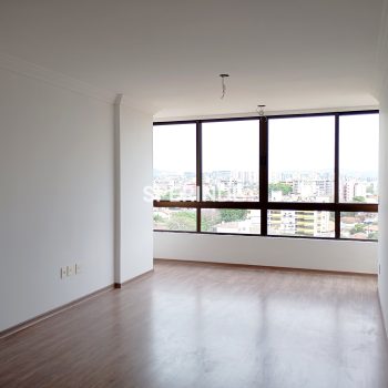 Apartamento para alugar com 78m², 2 quartos, 2 vagas no bairro Cristo Redentor em Porto Alegre