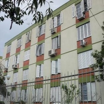 Apartamento à venda com 75m², 3 quartos, 1 vaga no bairro Medianeira em Porto Alegre