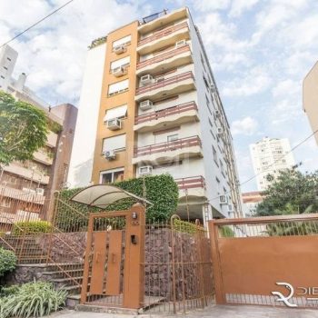 Apartamento à venda com 110m², 3 quartos, 1 suíte, 1 vaga no bairro São João em Porto Alegre