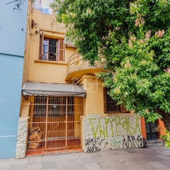 Casa à venda com 217m², 3 quartos no bairro Centro em Porto Alegre