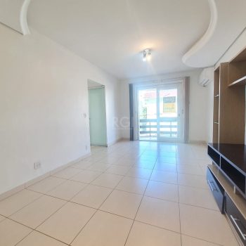 Apartamento à venda com 65m², 2 quartos, 1 vaga no bairro Azenha em Porto Alegre