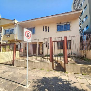 Casa à venda com 283m², 3 quartos, 1 suíte, 2 vagas no bairro Boa Vista em Porto Alegre