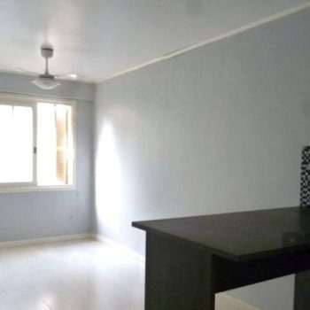 Apartamento à venda com 43m², 1 quarto no bairro Centro em Porto Alegre