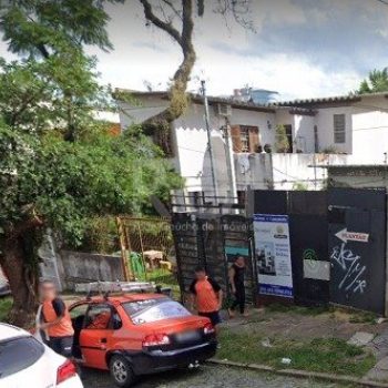 Casa à venda com 182m², 2 quartos, 1 vaga no bairro Rio Branco em Porto Alegre