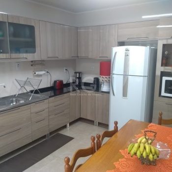 Apartamento à venda com 125m², 3 quartos, 1 suíte, 1 vaga no bairro Petrópolis em Porto Alegre