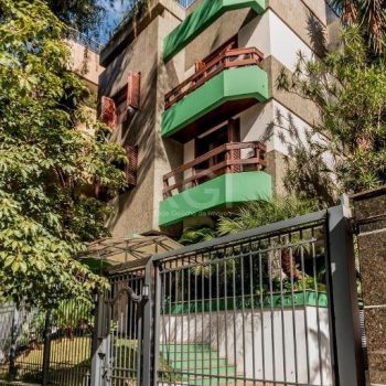 Cobertura à venda com 244m², 3 quartos, 1 suíte, 2 vagas no bairro Petrópolis em Porto Alegre