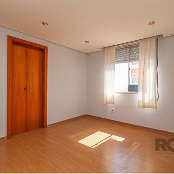 Apartamento à venda com 40m², 1 quarto, 1 vaga no bairro Azenha em Porto Alegre