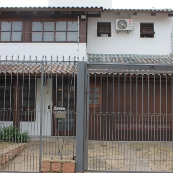 Casa à venda com 180m², 3 quartos, 1 suíte, 2 vagas no bairro Ipanema em Porto Alegre