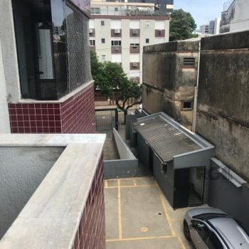 Apartamento à venda com 55m², 2 quartos, 1 vaga no bairro Menino Deus em Porto Alegre