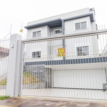 Casa à venda com 254m², 4 quartos, 3 suítes, 5 vagas no bairro Vila Ipiranga em Porto Alegre