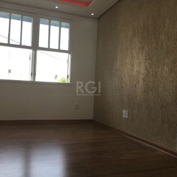 Apartamento à venda com 77m², 3 quartos, 1 vaga no bairro Jardim Lindóia em Porto Alegre