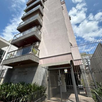 Apartamento à venda com 161m², 3 quartos, 1 suíte, 1 vaga no bairro Menino Deus em Porto Alegre