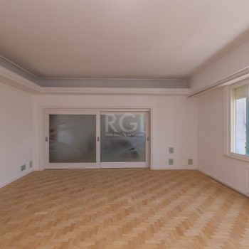 Apartamento à venda com 232m², 3 quartos, 1 suíte, 1 vaga no bairro Moinhos de Vento em Porto Alegre