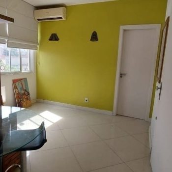 Apartamento à venda com 30m², 1 quarto, 1 suíte no bairro Centro Histórico em Porto Alegre