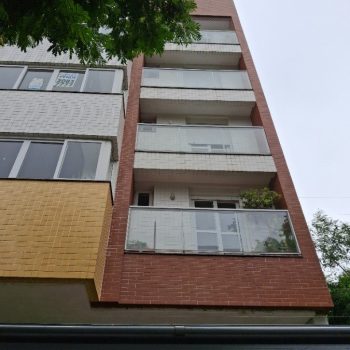 Apartamento à venda com 66m², 2 quartos, 1 suíte, 1 vaga no bairro Bom Jesus em Porto Alegre