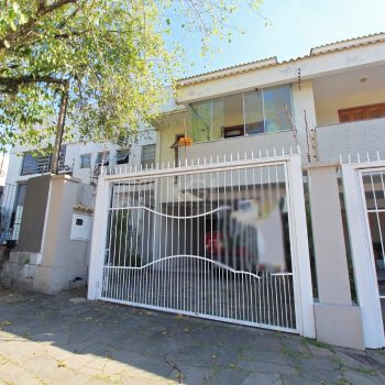 Casa à venda com 227m², 3 quartos, 1 suíte, 2 vagas no bairro Chácara das Pedras em Porto Alegre