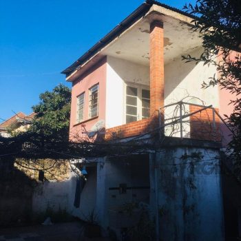 Casa à venda com 160m², 4 quartos, 4 vagas no bairro Floresta em Porto Alegre