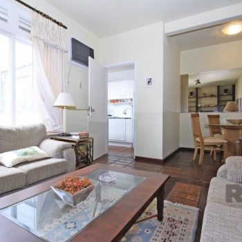 Apartamento à venda com 75m², 2 quartos, 1 vaga no bairro Moinhos de Vento em Porto Alegre