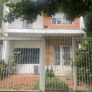 Casa à venda com 290m², 3 quartos, 3 vagas no bairro Rio Branco em Porto Alegre