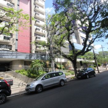 Conjunto/Sala à venda no bairro Três Figueiras em Porto Alegre