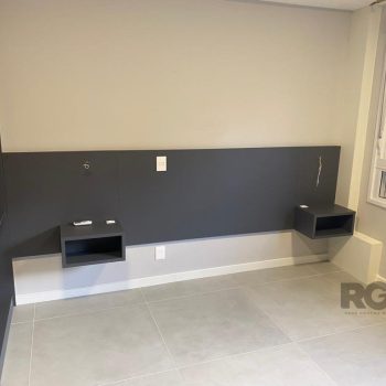 Apartamento à venda com 27m², 1 quarto, 1 vaga no bairro Partenon em Porto Alegre